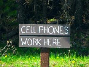 phones-work-here.jpg