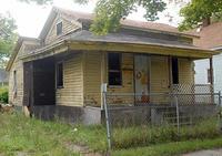 ebay-woman-pays-1.75-for-house-in-Saginaw.jpg