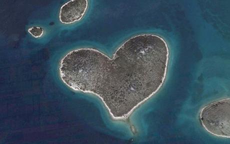 heart-shaped-island.jpg