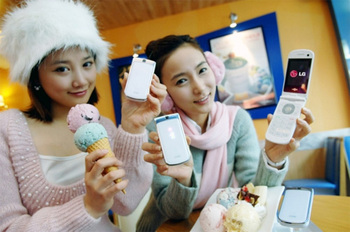 lg-ice-cream-phone-2.jpg
